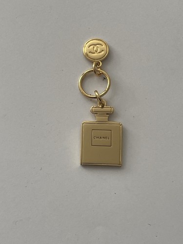 Chanel gold charm - chanel,