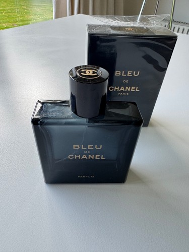 Bleu chanel paris empty - bleu, de