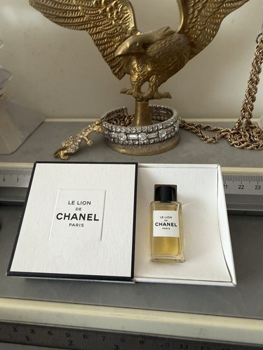 Chanel lion paris - lion”,