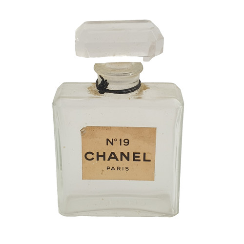 Chanel perfume bottle - chanel,