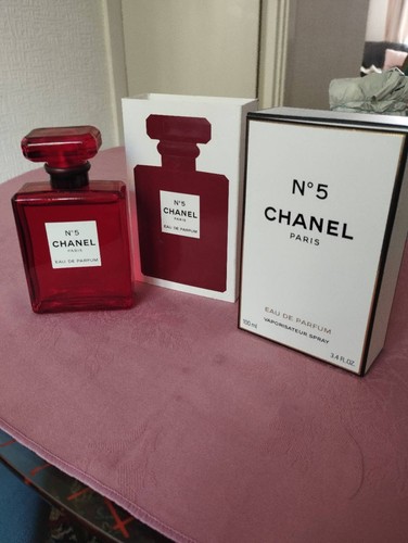 Chanel red bottle - n°,